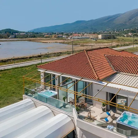Aphrodite & - 140m From The Beach, By Zantewize Aparthotel